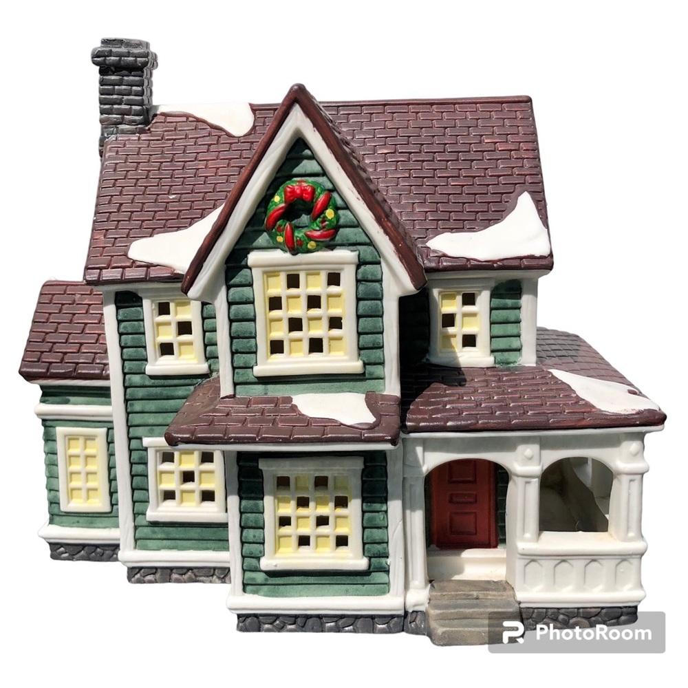 Porcelain Lighted House, Christmas Village - Picture 1 of 12